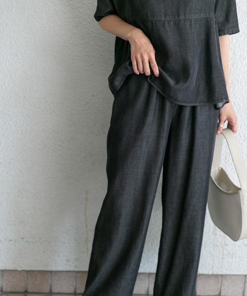 URBAN RESEARCH DOORS(アーバンリサーチドアーズ)の「リヨセルデニムイージーパンツ(その他パンツ・レディース・ブラック/インディゴブルー・SMALL/MEDIUM)」の10枚目の写真