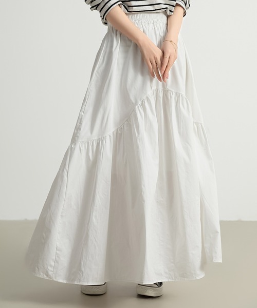 DAY CLOSET（デイ クローゼット）の「レディース 前後2wayで着こなせる。ロング丈ラウンド切り替えフレアティアードスカート（スカート・レディース・ホワイト/ブラック/カーキ/ダークグレー/チェック・M/L）」の6枚目の写真