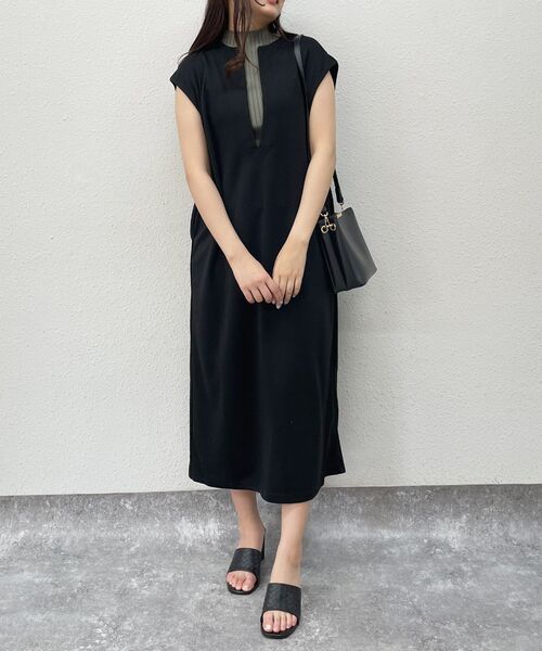 kivi（キヴィ）の「キーネックノースリワンピ（ワンピース・レディース・ブルー/ベージュ/ブラック・FREE）」の4枚目の写真
