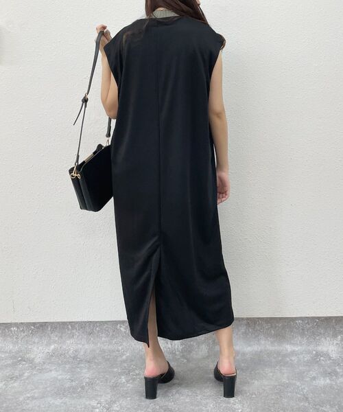 kivi（キヴィ）の「キーネックノースリワンピ（ワンピース・レディース・ブルー/ベージュ/ブラック・FREE）」の7枚目の写真