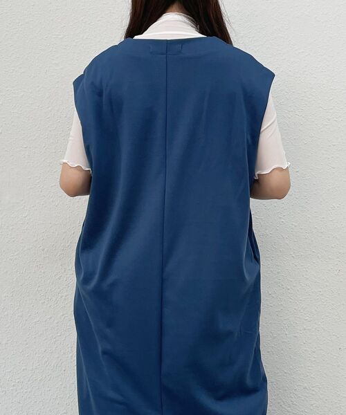 kivi（キヴィ）の「キーネックノースリワンピ（ワンピース・レディース・ブルー/ベージュ/ブラック・FREE）」の17枚目の写真