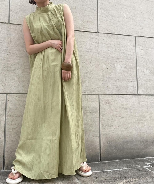 KBF(ケイビーエフ)の「プチフリルスリーブレスワンピース(ワンピース・レディース・ブラック/ライトベージュ/グリーン系その他・ONE)」の3枚目の写真