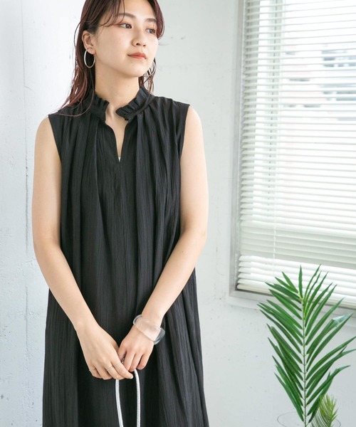 KBF(ケイビーエフ)の「プチフリルスリーブレスワンピース(ワンピース・レディース・ブラック/ライトベージュ/グリーン系その他・ONE)」の13枚目の写真