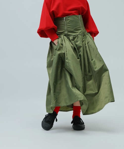 LOWRYS FARM（ローリーズファーム）の「フロントジップスカート　976097（スカート・キッズ・ブラック/カーキ・FREE）」の16枚目の写真