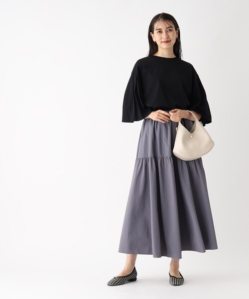 OPAQUE.CLIP（オペークドットクリップ）の「◆ボリュームティアードスカート【洗濯機洗い可/イージーケア】（スカート・レディース・ブラック/チャコールグレー/ピンク系・36/40/38）」の4枚目の写真