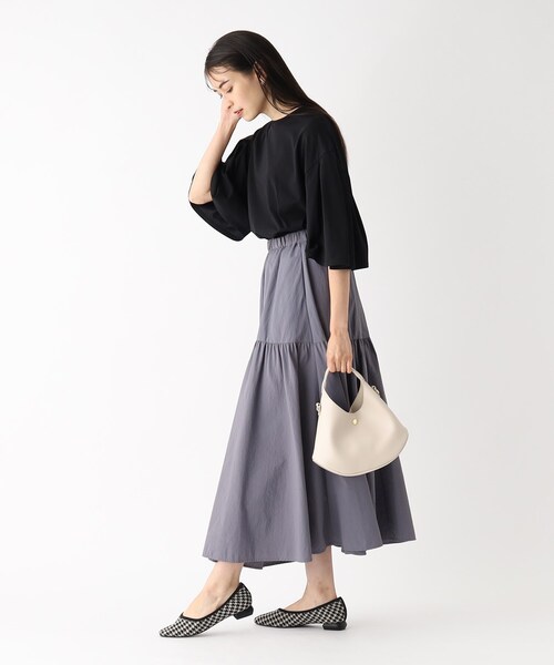 OPAQUE.CLIP（オペークドットクリップ）の「◆ボリュームティアードスカート【洗濯機洗い可/イージーケア】（スカート・レディース・ブラック/チャコールグレー/ピンク系・36/40/38）」の5枚目の写真