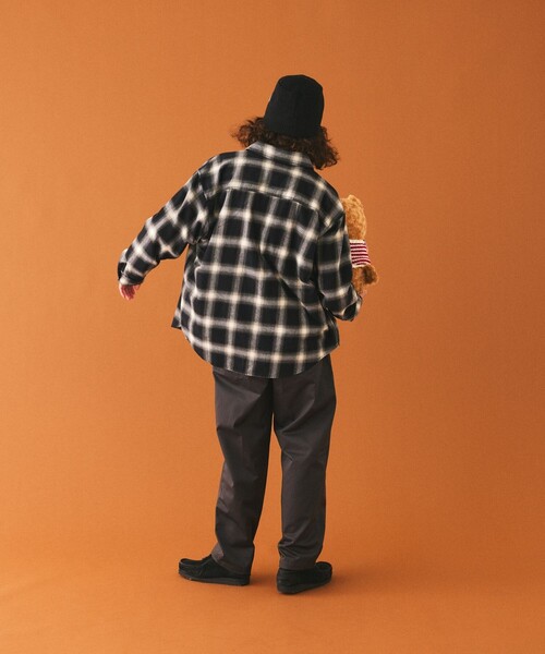 TOWNCRAFT（タウンクラフト）の「TOWN CRAFT/タウンクラフト 別注 ツイルイージーパンツ（チノパンツ・メンズ・チャコールグレー/オリーブ/ブラック/ナチュラル/ベージュ・MEDIUM/LARGE/SMALL）」の16枚目の写真