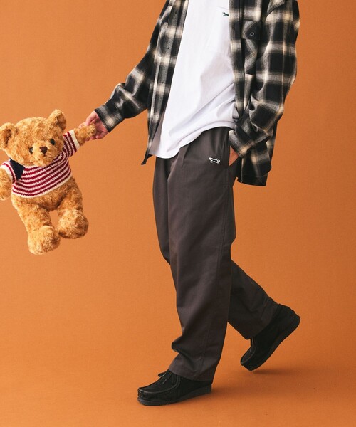 TOWNCRAFT（タウンクラフト）の「TOWN CRAFT/タウンクラフト 別注 ツイルイージーパンツ（チノパンツ・メンズ・チャコールグレー/オリーブ/ブラック/ナチュラル/ベージュ・MEDIUM/LARGE/SMALL）」の17枚目の写真