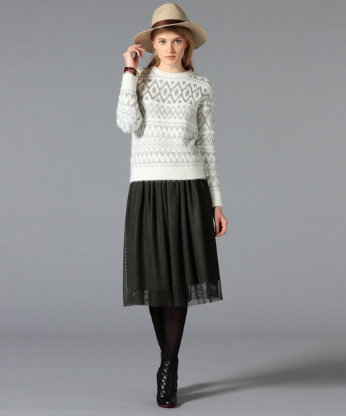 GUILD PRIME（ギルドプライム）の「【GUILD PRIME】WOMENS シャイニーボヘミアンニット（ニット/セーター・レディース・ブラック/ホワイト・34/36）」の9枚目の写真