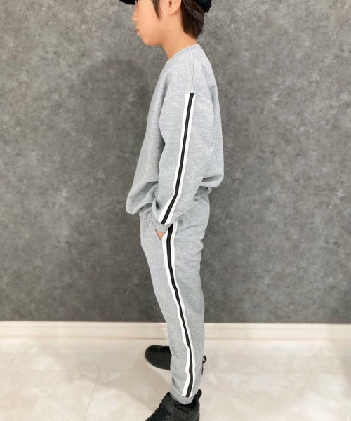 THE CASUAL(カジュアル)の「選べる12カラー 4本ラインスウェットパンツ(スウェットパンツ・キッズ・ブラック系/ダークグリーン/ベージュ/パープル/杢グレー/ブラック系1/ネイビー/チャコール/グレー系/グレー系1/ブラック/ベージュ系・130cm/160cm/140cm/150cm/110cm/120cm)」の21枚目の写真