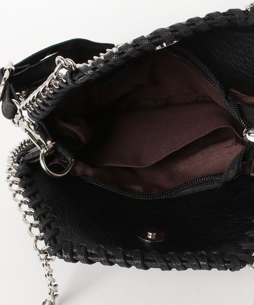 MAISON BREEZE（メゾンブリーズ）の「【MAISON BREEZE】カーブチェーンミニショルダーバッグ KNF036 ※（ショルダーバッグ・レディース・ホワイト/ブラック・FREE）」の7枚目の写真