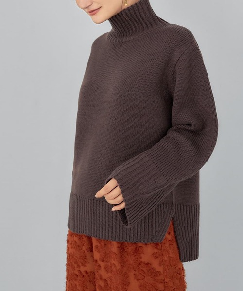 STYLE DELI（スタイルデリ）の「ワイドスリーブスタンドネックニット（ニット/セーター・レディース・ホワイト系その他/ブラウン系その他/キャメル/バーガンディー/ブラック・FREE）」の4枚目の写真