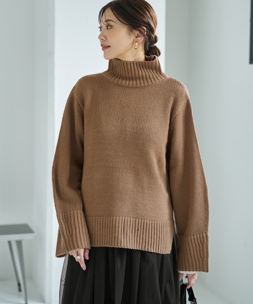 STYLE DELI（スタイルデリ）の「ワイドスリーブスタンドネックニット（ニット/セーター・レディース・ホワイト系その他/ブラウン系その他/キャメル/バーガンディー/ブラック・FREE）」の5枚目の写真