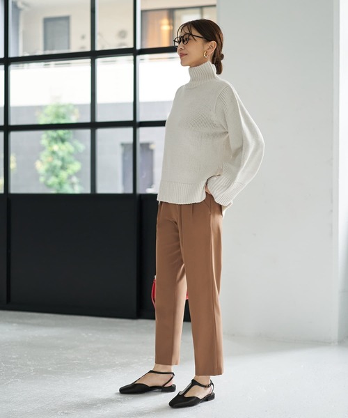 STYLE DELI（スタイルデリ）の「ワイドスリーブスタンドネックニット（ニット/セーター・レディース・ホワイト系その他/ブラウン系その他/キャメル/バーガンディー/ブラック・FREE）」の8枚目の写真