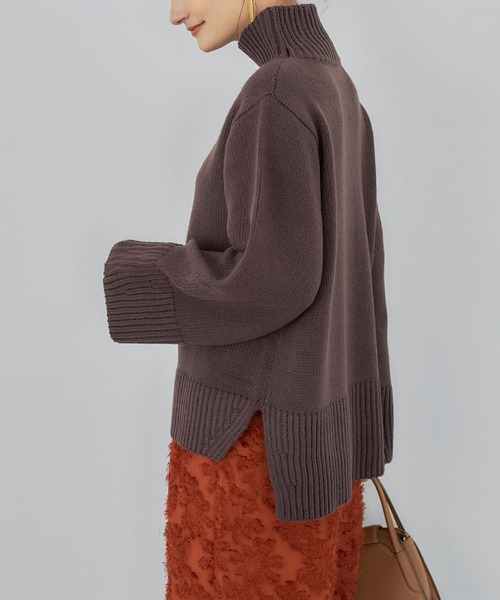 STYLE DELI（スタイルデリ）の「ワイドスリーブスタンドネックニット（ニット/セーター・レディース・ホワイト系その他/ブラウン系その他/キャメル/バーガンディー/ブラック・FREE）」の14枚目の写真