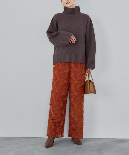 STYLE DELI（スタイルデリ）の「ワイドスリーブスタンドネックニット（ニット/セーター・レディース・ホワイト系その他/ブラウン系その他/キャメル/バーガンディー/ブラック・FREE）」の17枚目の写真