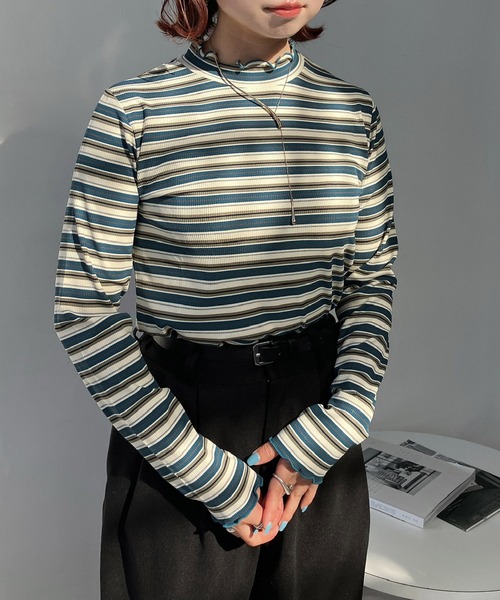 AS KNOW AS plus（アズノゥアズプラス）の「◎配色メロウフリルリブプルオーバー（Tシャツ/カットソー・レディース・ブルー系/ホワイト系/オフホワイト/ブラック/ベージュ系/ネイビー系/ブルー系1/ホワイト系1/グリーン系/ブルー系2・FREE）」の7枚目の写真