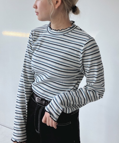 AS KNOW AS plus（アズノゥアズプラス）の「◎配色メロウフリルリブプルオーバー（Tシャツ/カットソー・レディース・ブルー系/ホワイト系/オフホワイト/ブラック/ベージュ系/ネイビー系/ブルー系1/ホワイト系1/グリーン系/ブルー系2・FREE）」の9枚目の写真