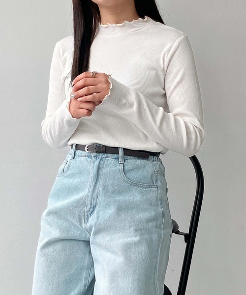 AS KNOW AS plus（アズノゥアズプラス）の「◎配色メロウフリルリブプルオーバー（Tシャツ/カットソー・レディース・ブルー系/ホワイト系/オフホワイト/ブラック/ベージュ系/ネイビー系/ブルー系1/ホワイト系1/グリーン系/ブルー系2・FREE）」の16枚目の写真