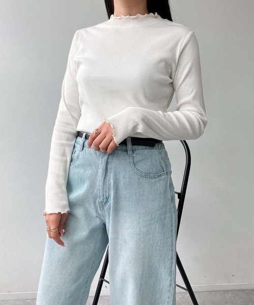 AS KNOW AS plus（アズノゥアズプラス）の「◎配色メロウフリルリブプルオーバー（Tシャツ/カットソー・レディース・ブルー系/ホワイト系/オフホワイト/ブラック/ベージュ系/ネイビー系/ブルー系1/ホワイト系1/グリーン系/ブルー系2・FREE）」の15枚目の写真