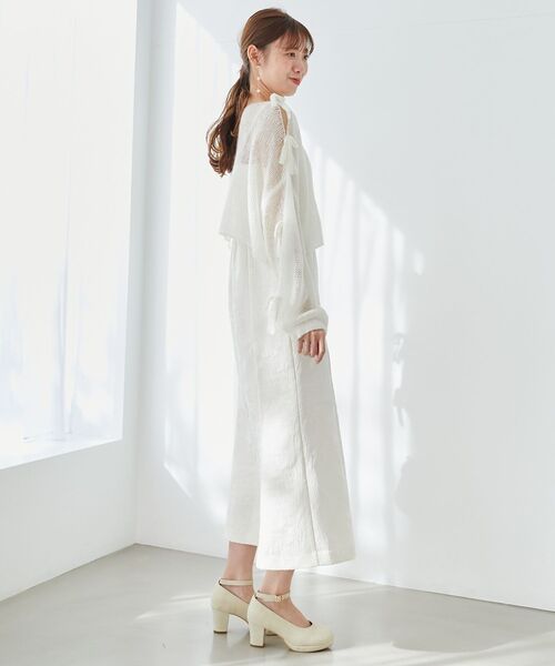 MAJESTIC LEGON（マジェスティックレゴン）の「リボン肩あきメッシュニット（ニット/セーター・レディース・チャコールグレー/ピンク/イエロー/アイボリー・MEDIUM）」の9枚目の写真