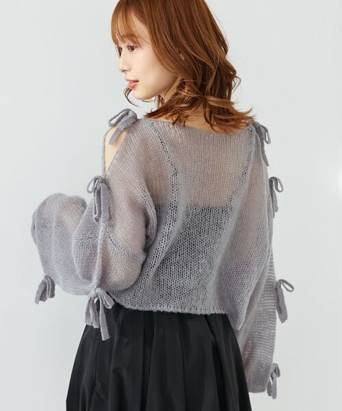 MAJESTIC LEGON（マジェスティックレゴン）の「リボン肩あきメッシュニット（ニット/セーター・レディース・チャコールグレー/ピンク/イエロー/アイボリー・MEDIUM）」の13枚目の写真