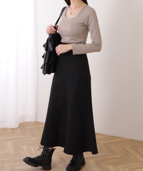 DAYRA(デイラ)の「スクエアネック クロップド スリム フィット プルオーバー(Tシャツ/カットソー・レディース・グレー/ホワイト/ブラック・M/XL)」の12枚目の写真