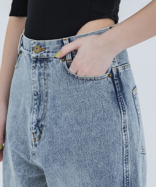 THINGS THAT MATTER（シングス ザット マター）の「【THINGS THAT MATTER/(シングス ザット マター)】KNEE CUTTING DENIM PANTS/ニーカッティングデニムパンツ（デニムパンツ・レディース・ブルー・1/2）」の22枚目の写真