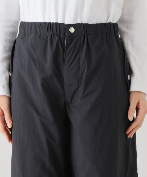 JANE SMITH / JOHN SMITH（ジェーンスミスジョンスミス）の「【JANE SMITH/ジェーンスミス】NYLON TASLAN REMOVAL CARGO PT：カーゴパンツ（カーゴパンツ・レディース・ベージュ/ブラック・SMALL/MEDIUM）」の15枚目の写真