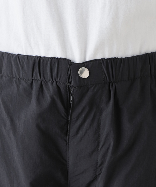 JANE SMITH / JOHN SMITH（ジェーンスミスジョンスミス）の「【JANE SMITH/ジェーンスミス】NYLON TASLAN REMOVAL CARGO PT：カーゴパンツ（カーゴパンツ・レディース・ベージュ/ブラック・SMALL/MEDIUM）」の19枚目の写真