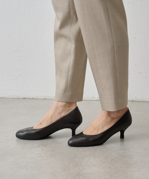 BEARDSLEY（ビアズリー）の「《お仕事やオケージョンにも使いやすい》ラウンドトゥパンプス（パンプス・レディース・ブラック系その他/ブラック/ベージュ・23/24/24.5/23.5）」の7枚目の写真