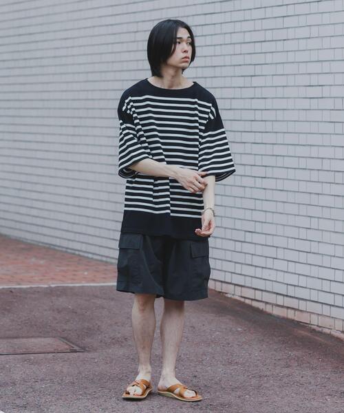 URBAN RESEARCH(アーバンリサーチ)の「USAコットンバスクTシャツ(Tシャツ/カットソー・メンズ・オフホワイト/ブラック系その他/チャコールグレー/カーキ/ホワイト系その他/ブルー系その他・SMALL/MEDIUM/LARGE)」の22枚目の写真