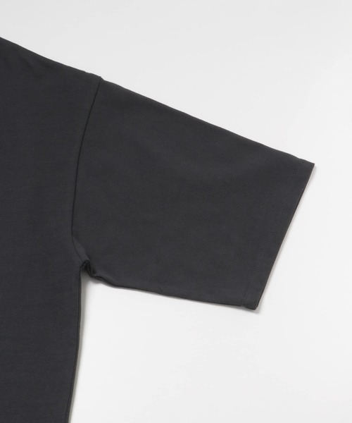 URBAN RESEARCH(アーバンリサーチ)の「USAコットンバスクTシャツ(Tシャツ/カットソー・メンズ・オフホワイト/ブラック系その他/チャコールグレー/カーキ/ホワイト系その他/ブルー系その他・SMALL/MEDIUM/LARGE)」の14枚目の写真