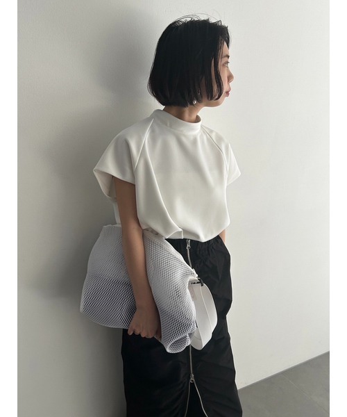 emmi(エミ)の「eco ダンボールニットコクーンプルオーバー(Tシャツ/カットソー・レディース・ネイビー/ホワイト・FREE)」の15枚目の写真