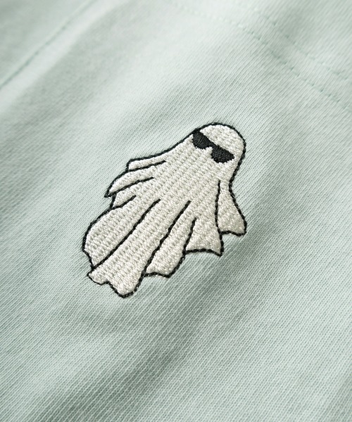 POWER TO THE PEOPLE(パワートゥーザピープル)の「【POWER TO THE PEOPLE/パワー トゥザ ピープル】CREAM SODA&BEER&GHOST ワンポイント刺繍デザイン ポケット付き ビッグシルエット半袖Tシャツ/ユニセックス(Tシャツ/カットソー・メンズ・ブラック/チャコールグレー/オフホワイト/ホワイト系その他2/ホワイト系その他/ホワイト/ミント/ネイビー・L/M)」の22枚目の写真