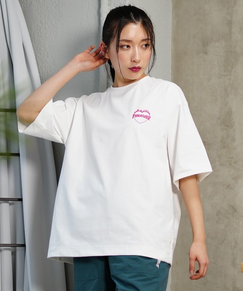 THRASHER（スラッシャー）の「【ムラサキスポーツ限定】THRASHER/スラッシャー  水陸両用 オーバーサイズ UVケア 半袖ラッシュガードTシャツ  TC-003（Tシャツ/カットソー・レディース・ホワイト/ブラック・XL/L/M）」の4枚目の写真