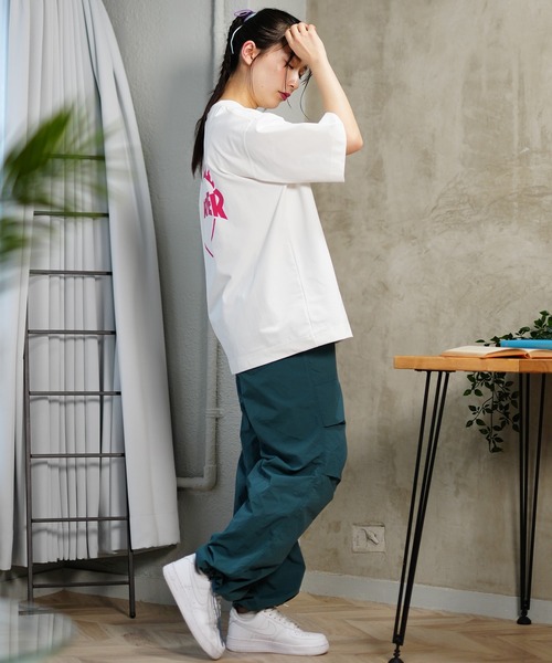 THRASHER（スラッシャー）の「【ムラサキスポーツ限定】THRASHER/スラッシャー  水陸両用 オーバーサイズ UVケア 半袖ラッシュガードTシャツ  TC-003（Tシャツ/カットソー・レディース・ホワイト/ブラック・XL/L/M）」の8枚目の写真