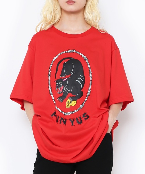 PUNYUS（プニュズ）の「ブラックパンサービッグＴシャツ（Tシャツ/カットソー・レディース・スミクロ/レッド/ホワイト・3/4）」の13枚目の写真