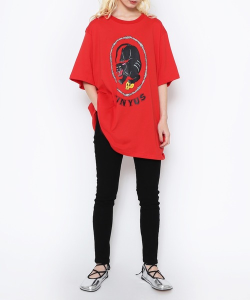 PUNYUS（プニュズ）の「ブラックパンサービッグＴシャツ（Tシャツ/カットソー・レディース・スミクロ/レッド/ホワイト・3/4）」の14枚目の写真