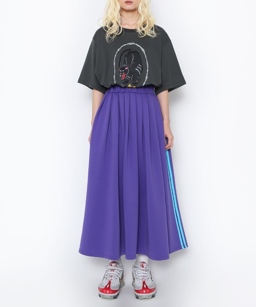 PUNYUS（プニュズ）の「ブラックパンサービッグＴシャツ（Tシャツ/カットソー・レディース・スミクロ/レッド/ホワイト・3/4）」の16枚目の写真