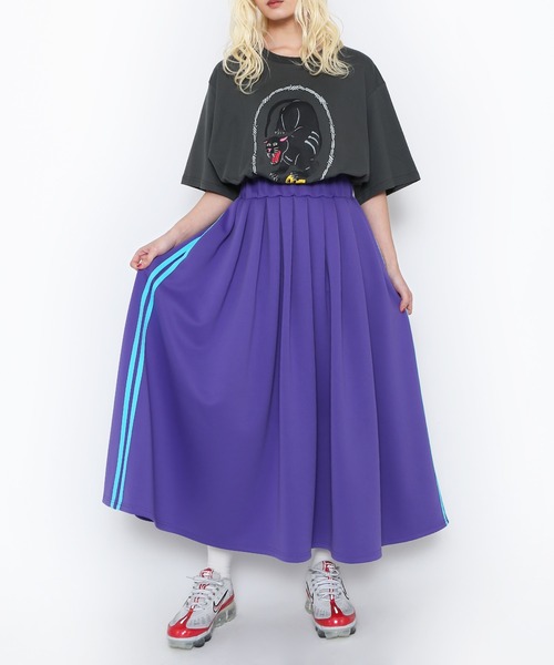 PUNYUS（プニュズ）の「ブラックパンサービッグＴシャツ（Tシャツ/カットソー・レディース・スミクロ/レッド/ホワイト・3/4）」の18枚目の写真