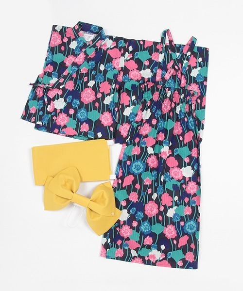 【新品】kate spade kids ヴァイ二ーローズ 浴衣 140 花柄 紺 新品】kate spade kids ヴァイ二ーローズ 浴衣 140 花柄 紺