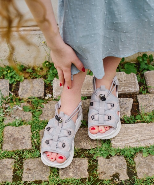 idem(イデム)の「heart nuance sports sandal/ハートスポーツサンダル(サンダル・レディース・ブラック/グレー・SMALL/MEDIUM/LARGE)」の19枚目の写真