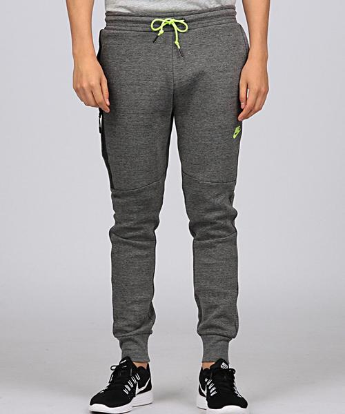 NIKE（ナイキ）の「NIKE（ナイキ） テックフリース1.0 ロングパンツ（その他パンツ・メンズ・グレー/オリーブ・SMALL/LARGE/MEDIUM/X-LARGE）」の2枚目の写真