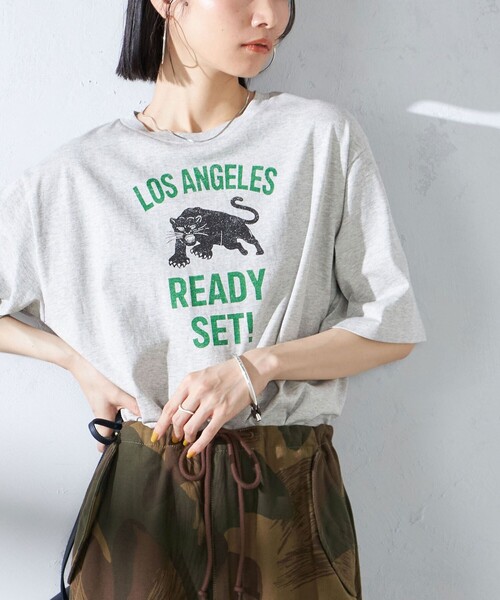 SHIPS(シップス)の「コーマ 天竺 プリント TEE(Tシャツ/カットソー・レディース・シルバーグレー/ライトグレー/ライトホワイト/ホワイト・ONE SIZE)」の3枚目の写真