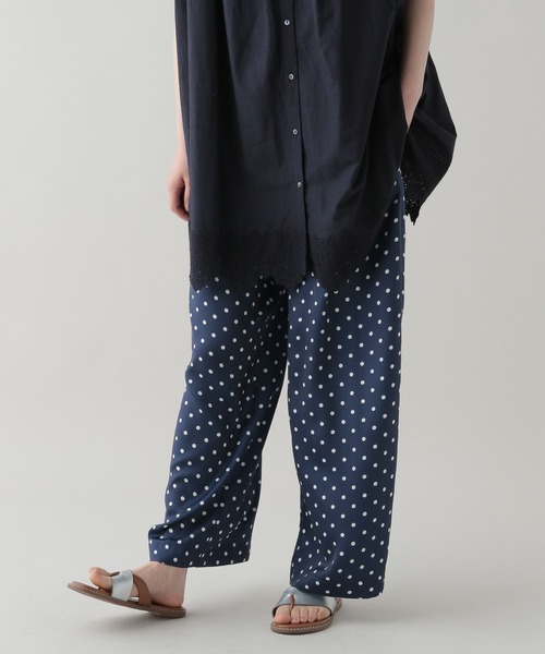 studio CLIP（スタディオクリップ）の「《natural by clip》ドットプリントパンツ（その他パンツ・レディース・ネイビー/ブラック・FREE）」の2枚目の写真