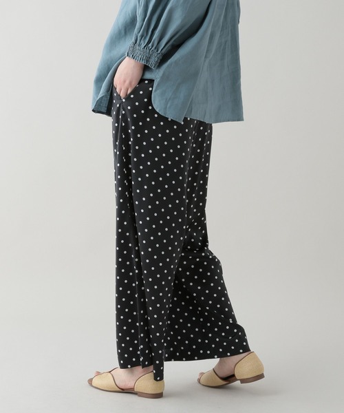 studio CLIP（スタディオクリップ）の「《natural by clip》ドットプリントパンツ（その他パンツ・レディース・ネイビー/ブラック・FREE）」の4枚目の写真