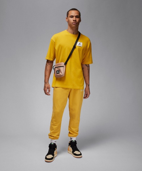 JORDAN BRAND(ジョーダンブランド)の「ジョーダン ライズ フェスティバル バッグ (1L) / Jordan Rise Festival Bag (1L)(ショルダーバッグ・メンズ・ブラウン系その他2/ブラック・ONE SIZE)」の4枚目の写真