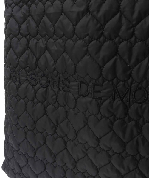 31 Sons de mode（トランテアン　ソン　ドゥ　モード）の「ロゴ刺繍ハートキルティングトートバッグ（トートバッグ・レディース・ホワイト/ブラック/サックスブルー・フリー）」の21枚目の写真