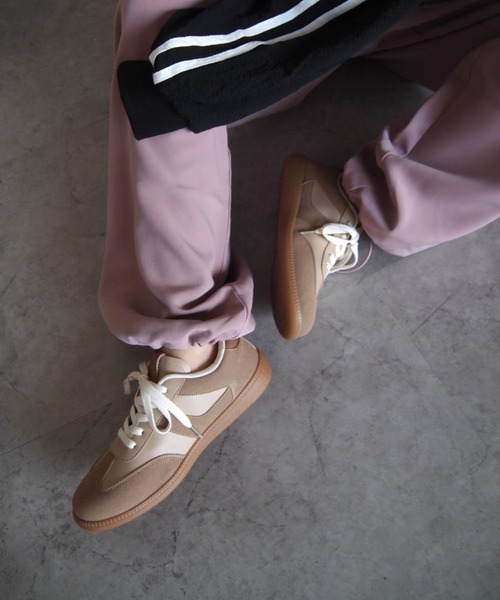 VIVIAN（ヴィヴィアン）の「メンズ レディース ローテク異素材レースアップスニーカー（スニーカー・レディース・アイボリー/シルバー/ブラック/ベージュ/ナチュラル/シルバー系その他/クリアブラック/ベージュ系その他3/ブラウン系その他6/サンドベージュ/ホワイト系その他4・41/39/37/35/45/43）」の7枚目の写真